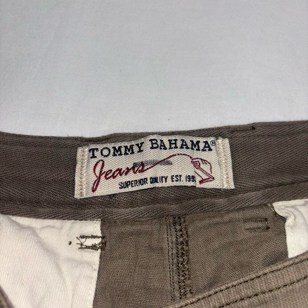 Tommy Bahama Khaki Cargo Shorts Size 38 100% Cotton - Picture 2 of 6